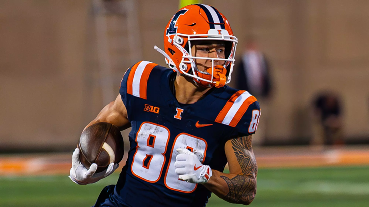 Illinois football player Hank Beatty