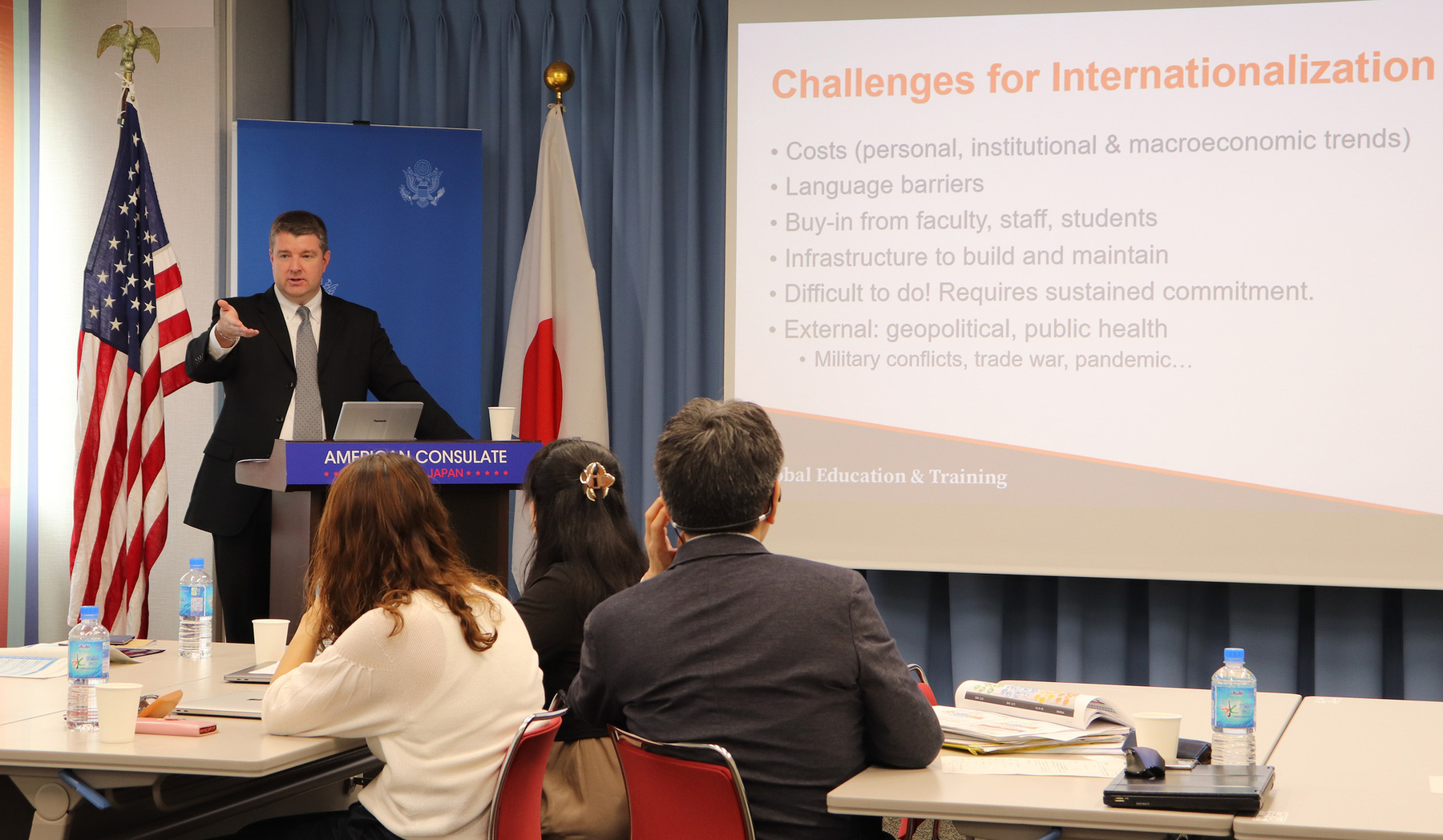 Dr. Matt Rosenstein presents his topic during a July 12 Partnership Dialogue Series hosted by colleagues from Kyushu University.