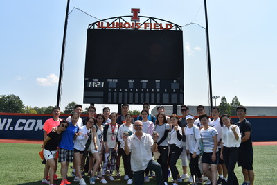 Don Hardin poses with program participants on Illinois Field Day during a GET campus visit