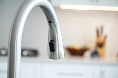 A kitchen faucet
