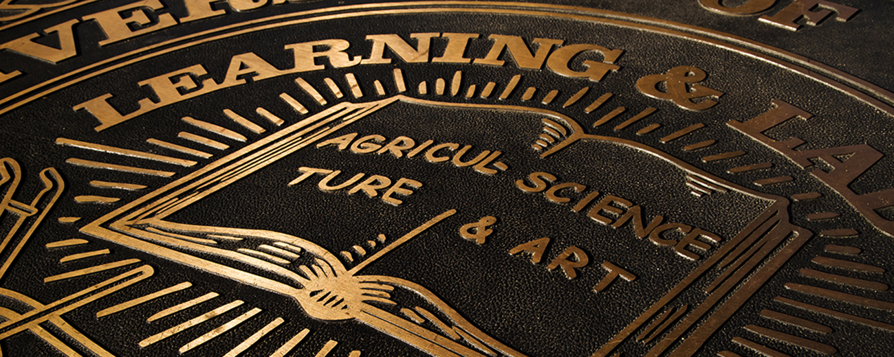 The seal of the University of Illinois Board of Trustees